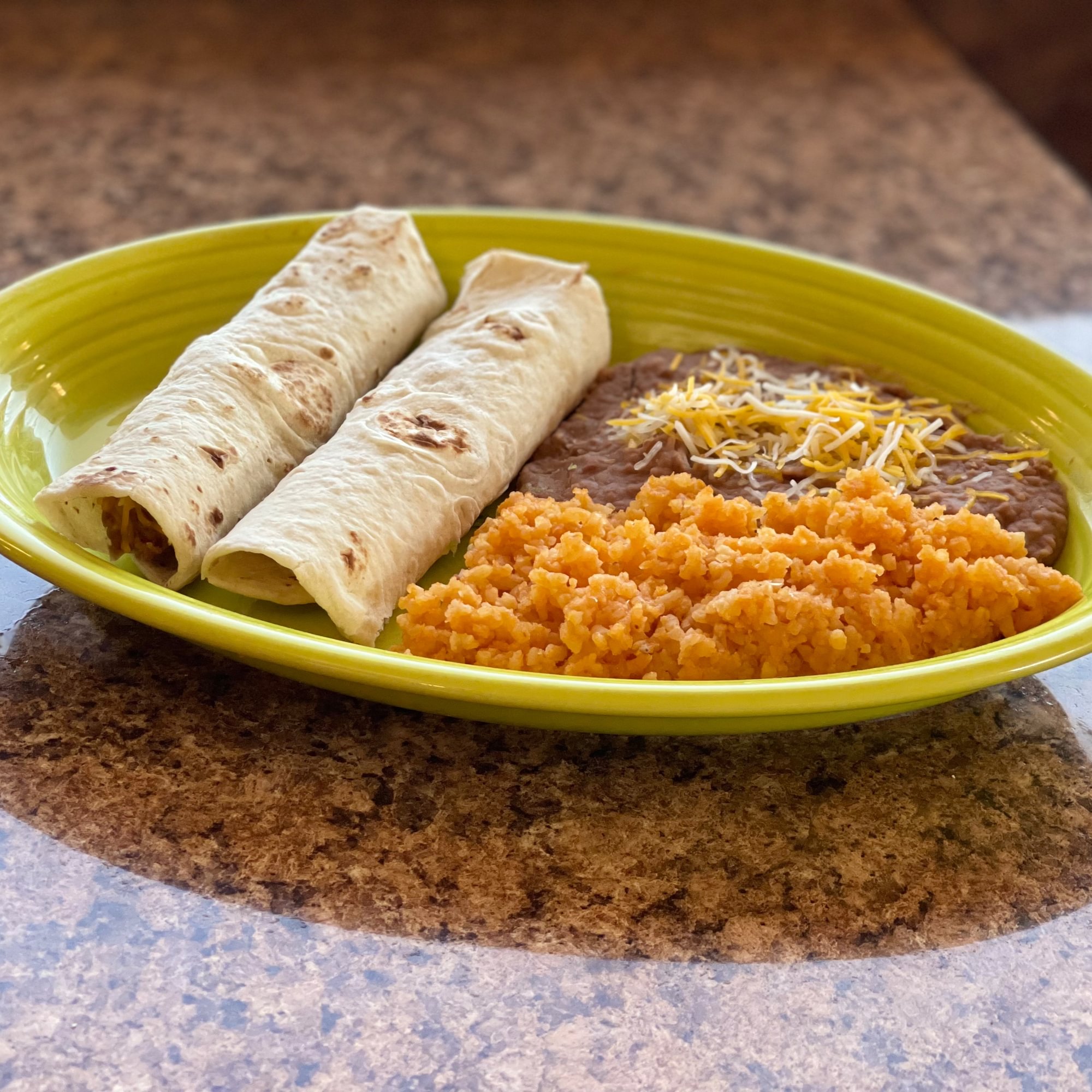 2 Burritos R/b