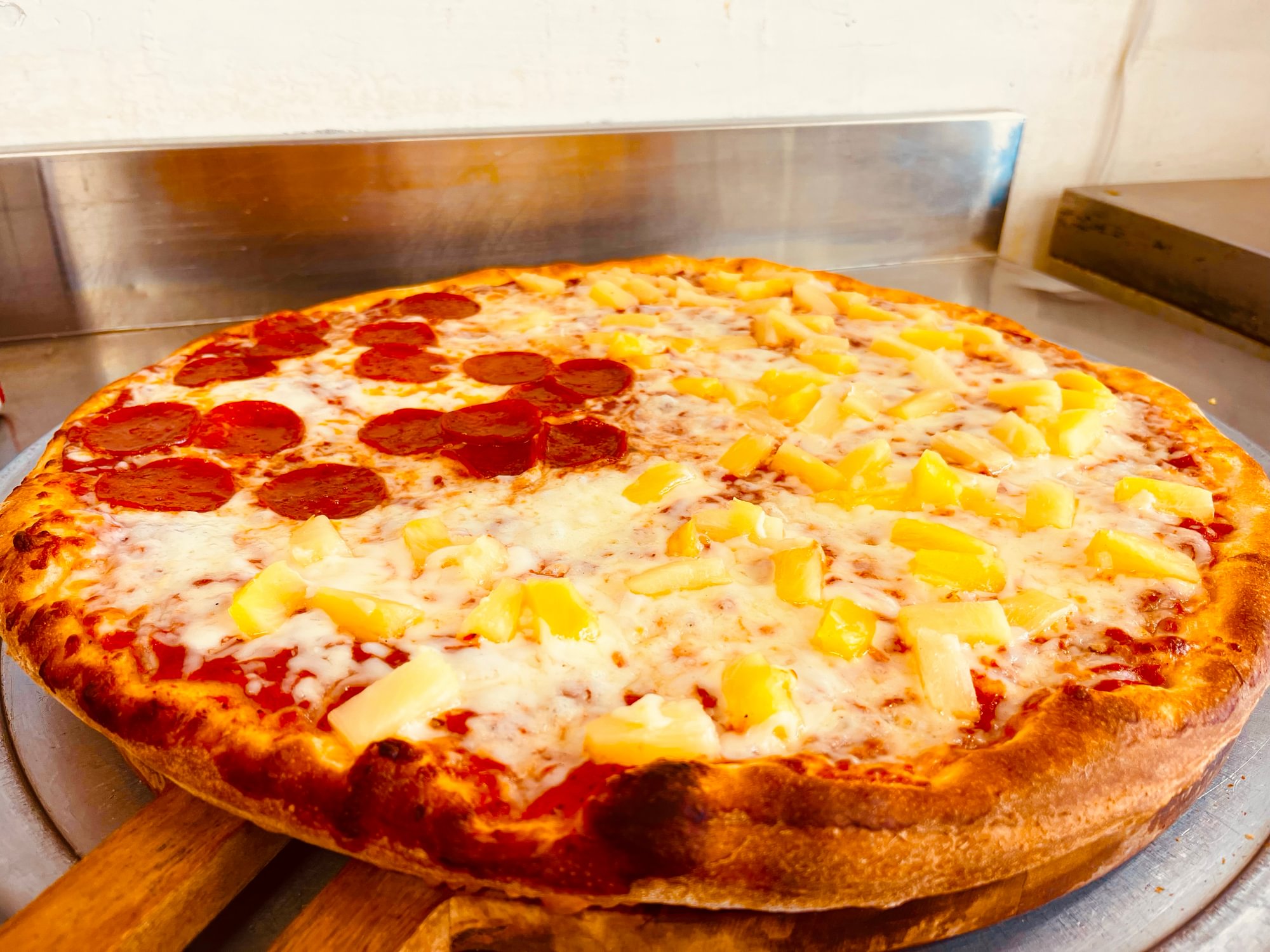 Hawaiian Pizza