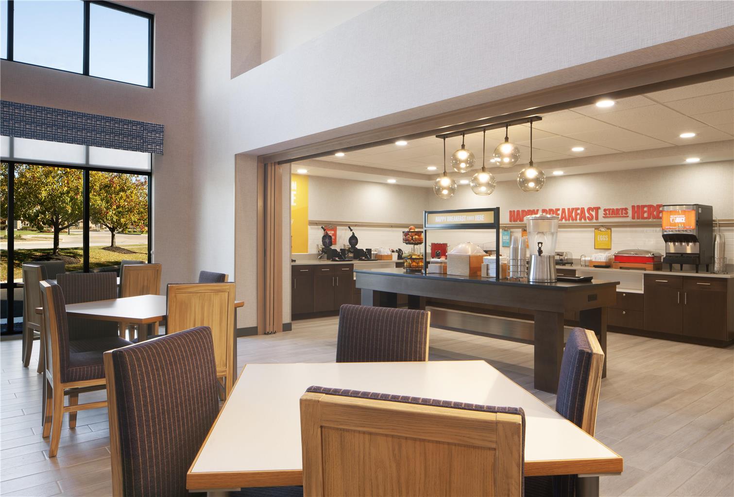 Hampton Inn & Suites Cleveland-Mentor Image
