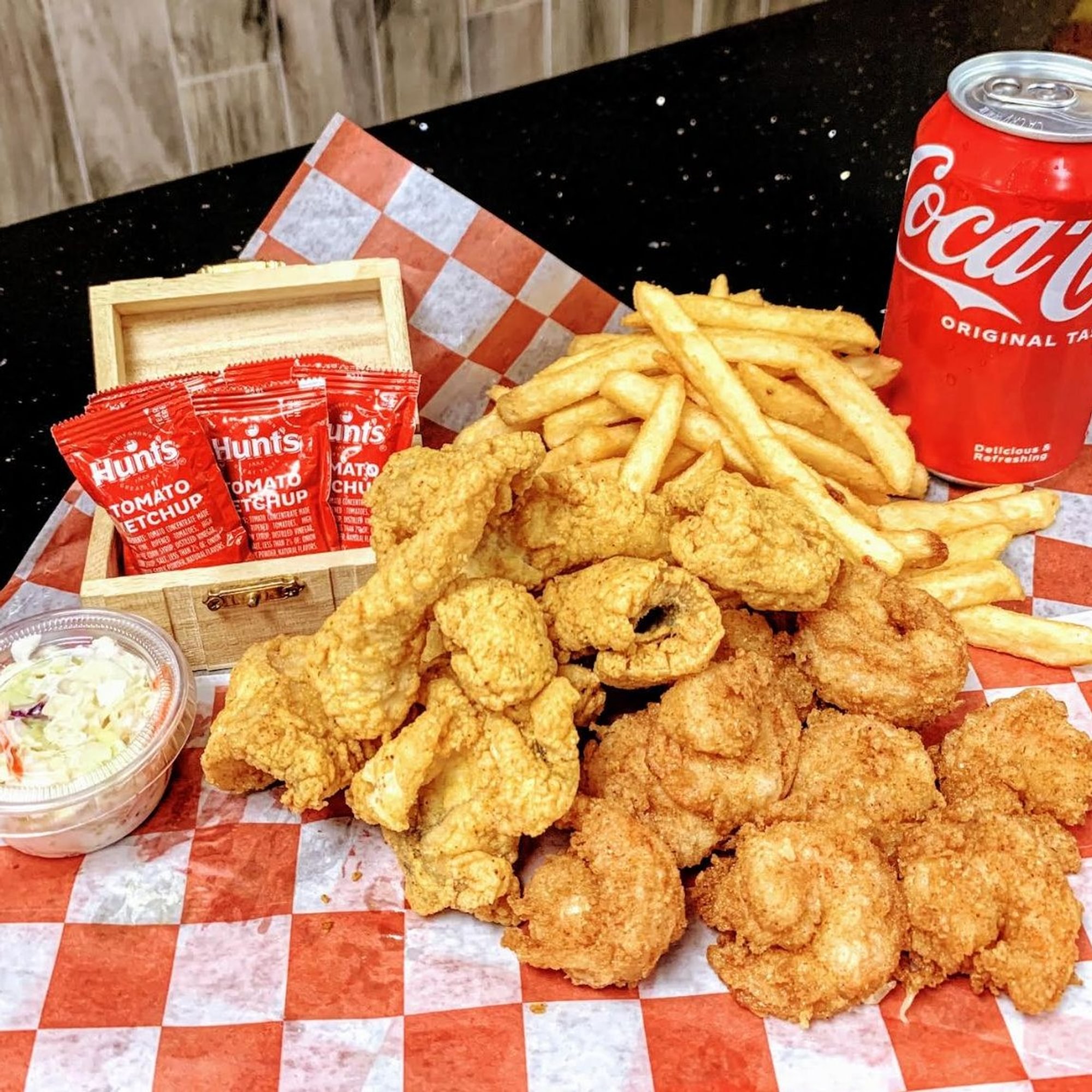 C2 ：Catfish Nugget & Shrimp（10 Pcs）