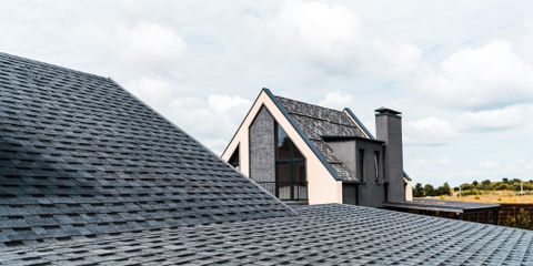 How Does the Weather Damage Shingles?