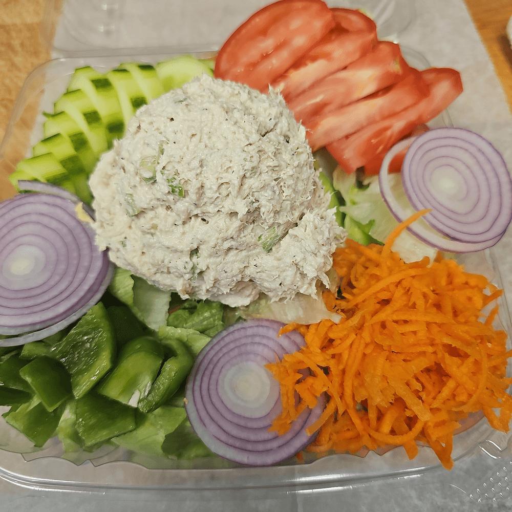 Salad W/ Tuna Salad