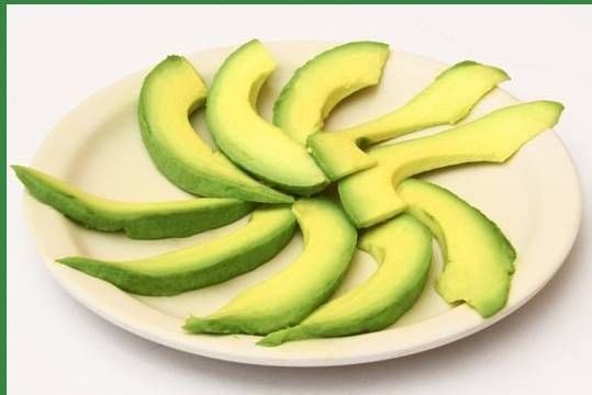 Ensalada De Aguacate / Avocado Salad
