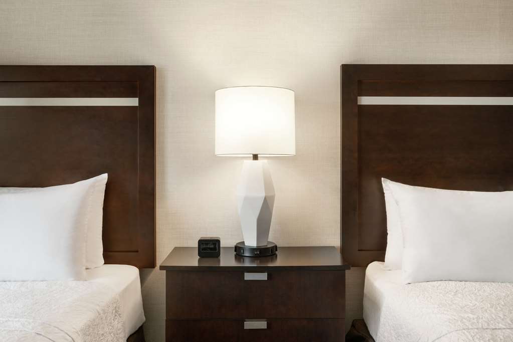 Hampton Inn Portland Downtown - Waterfront Image