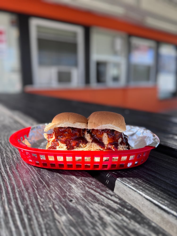 Pulled Chicken Sandwich