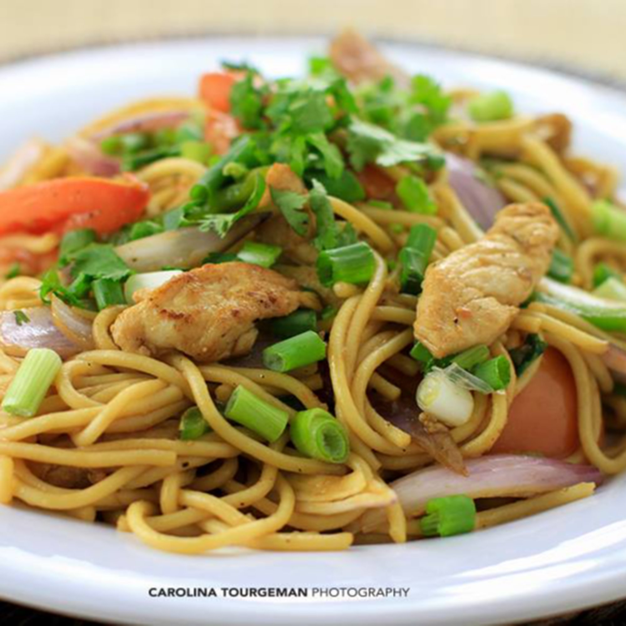 Tallarin De Pollo (Chicken)