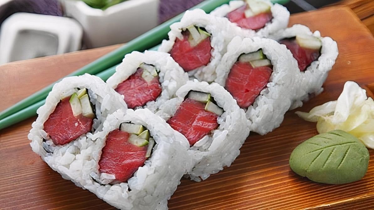 Tuna roll
