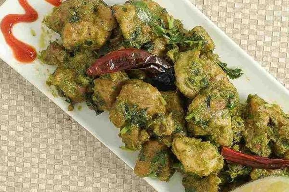 Bucket Kothimeera Kodi (Cilantro Chicken)