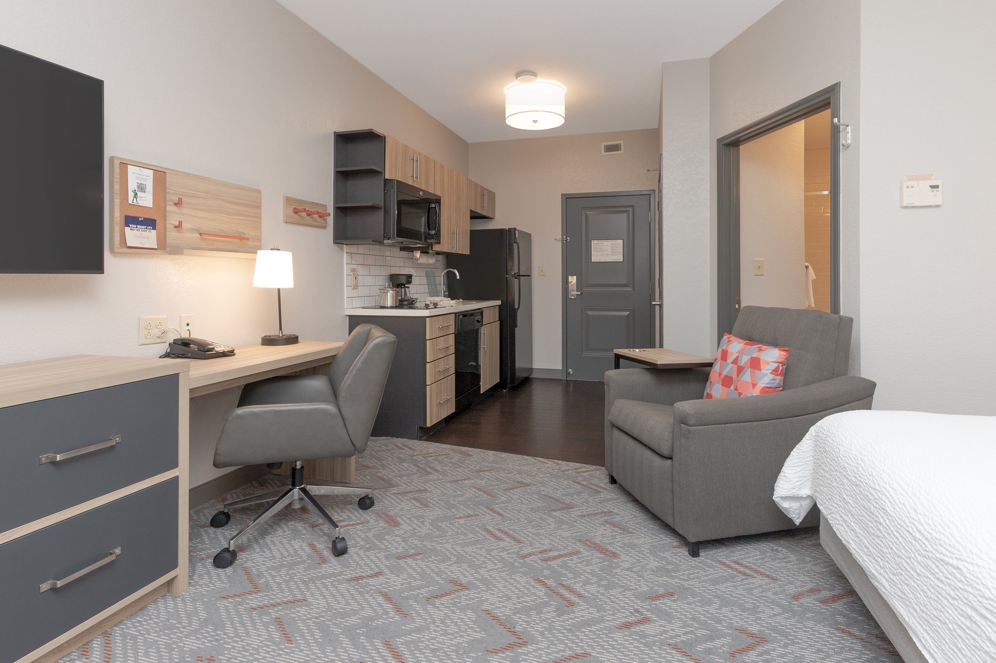 Candlewood Suites Building 144 Image