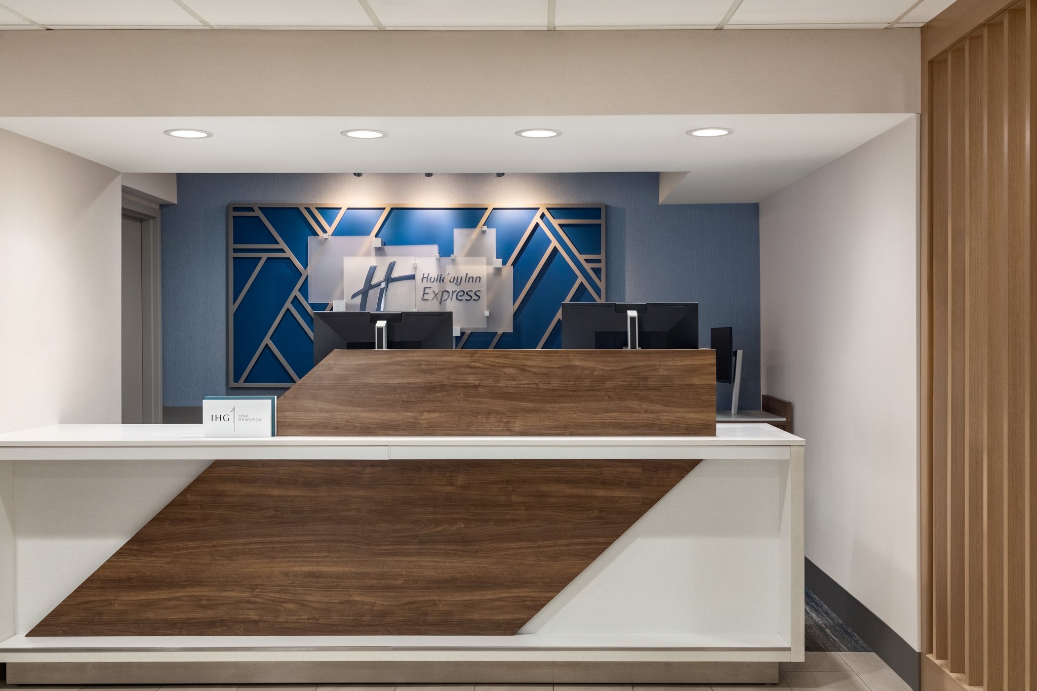 Holiday Inn Express Corning - Painted Post by IHG Image