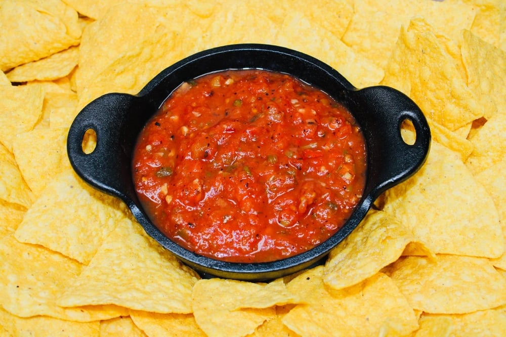 Salsa Rojo & Chips (Sharable)