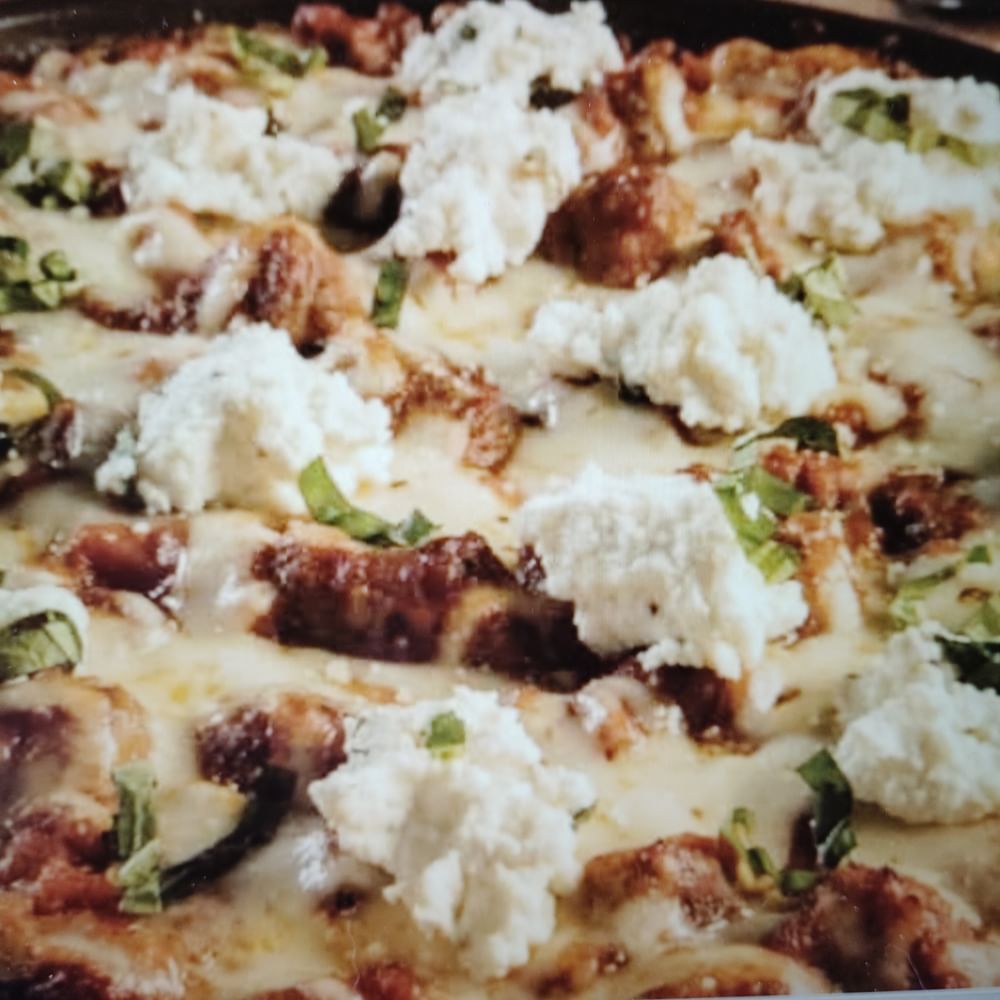 Stuffed Lasagna Pizza