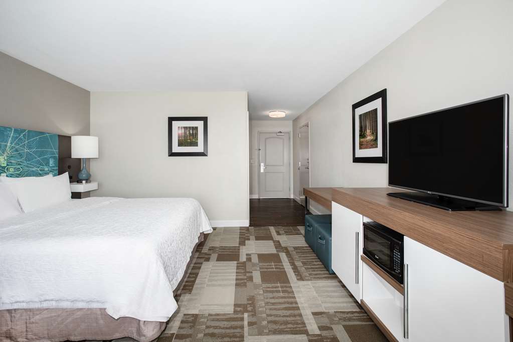 Hampton Inn Bellevue Image