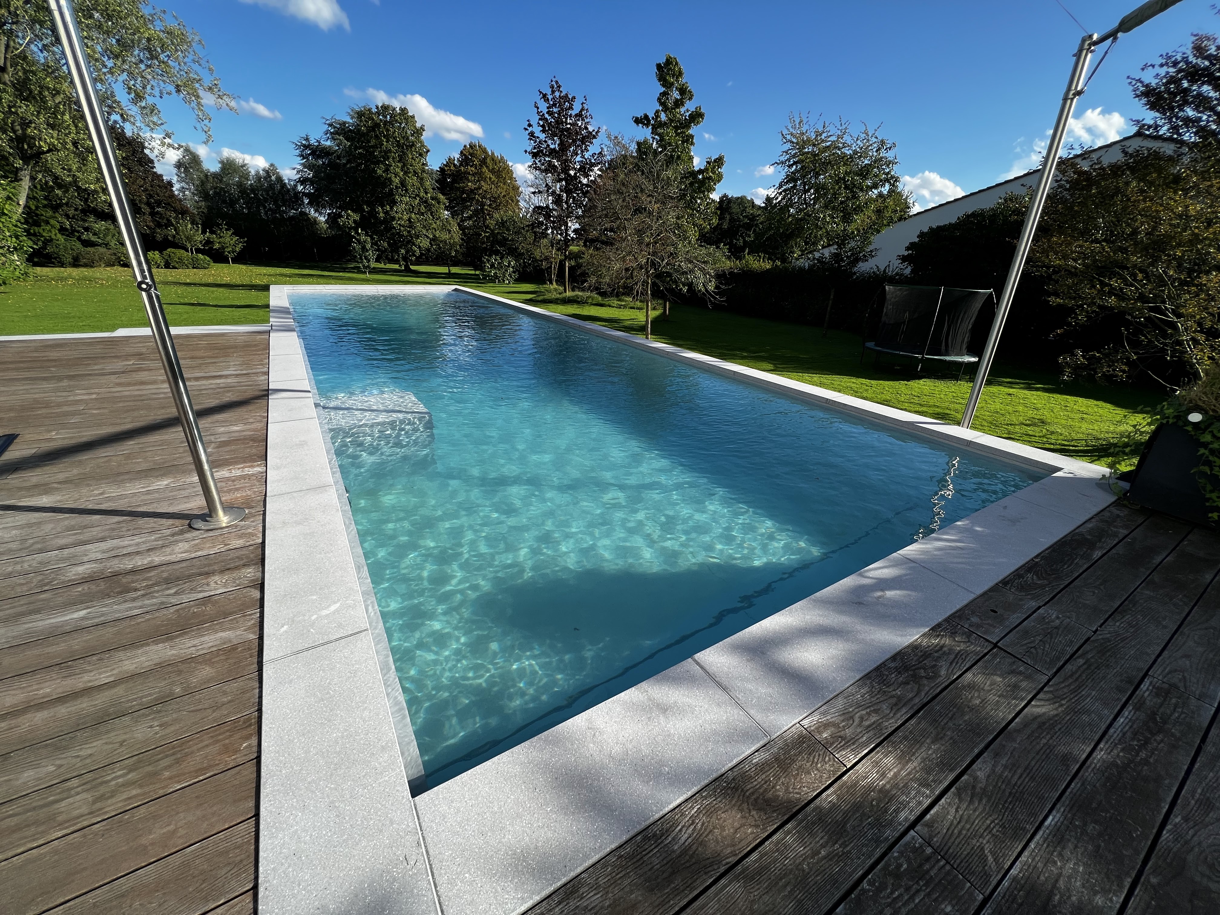 Bild der Gartenpool Düsseldorf - Pool - Wellness - Landschaft in Düsseldorf