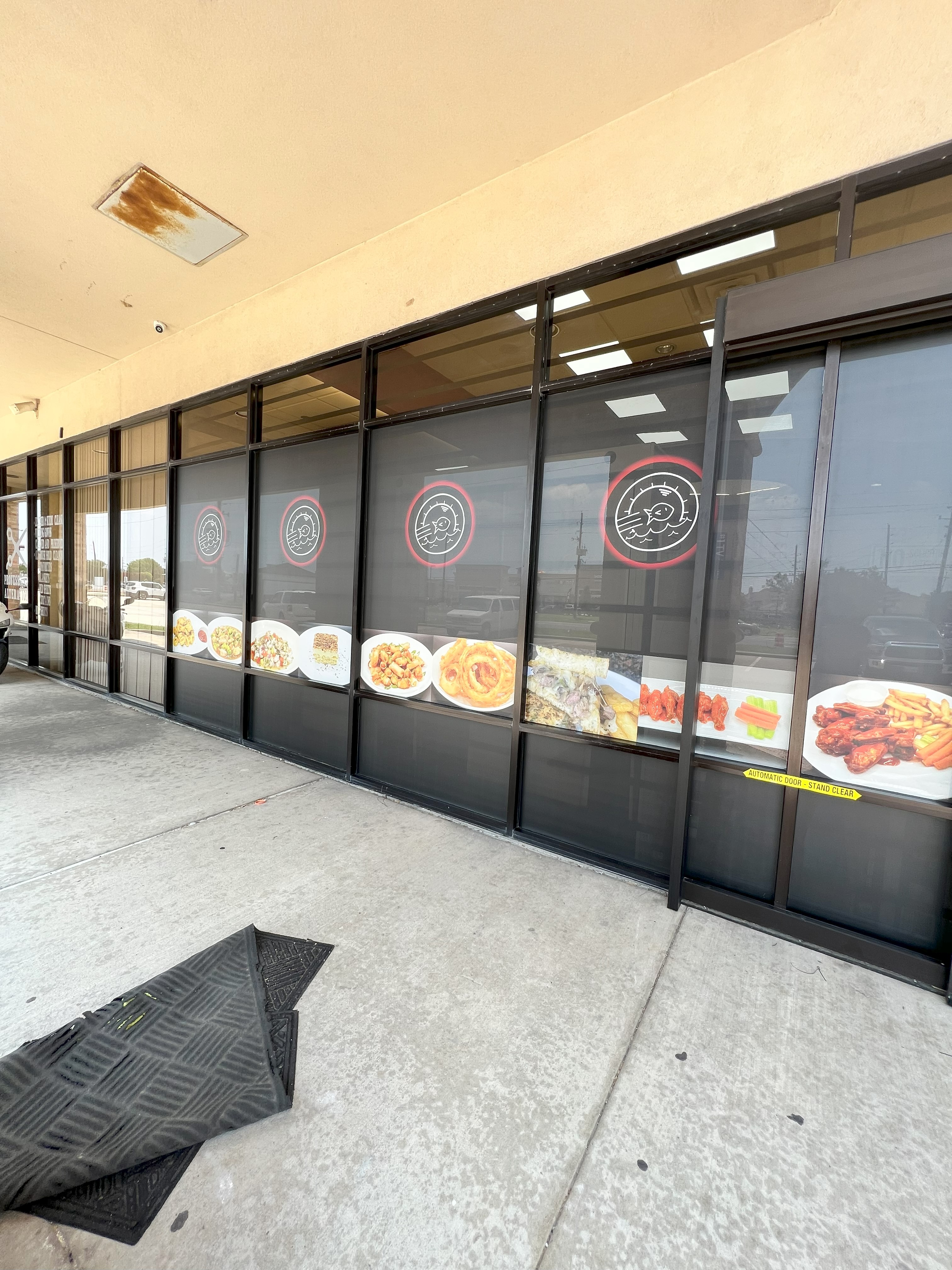 Vici Graphics & Decor, LLC Image