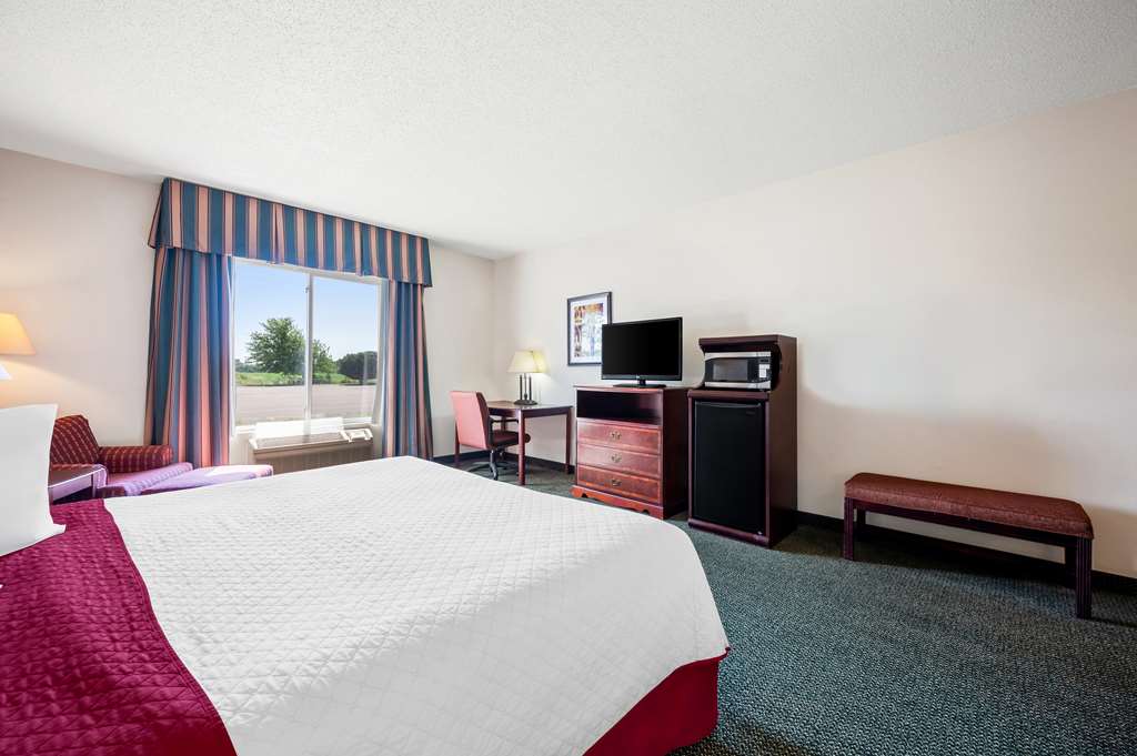 Best Western Annawan Inn Image