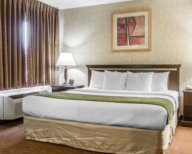 Images Comfort Suites