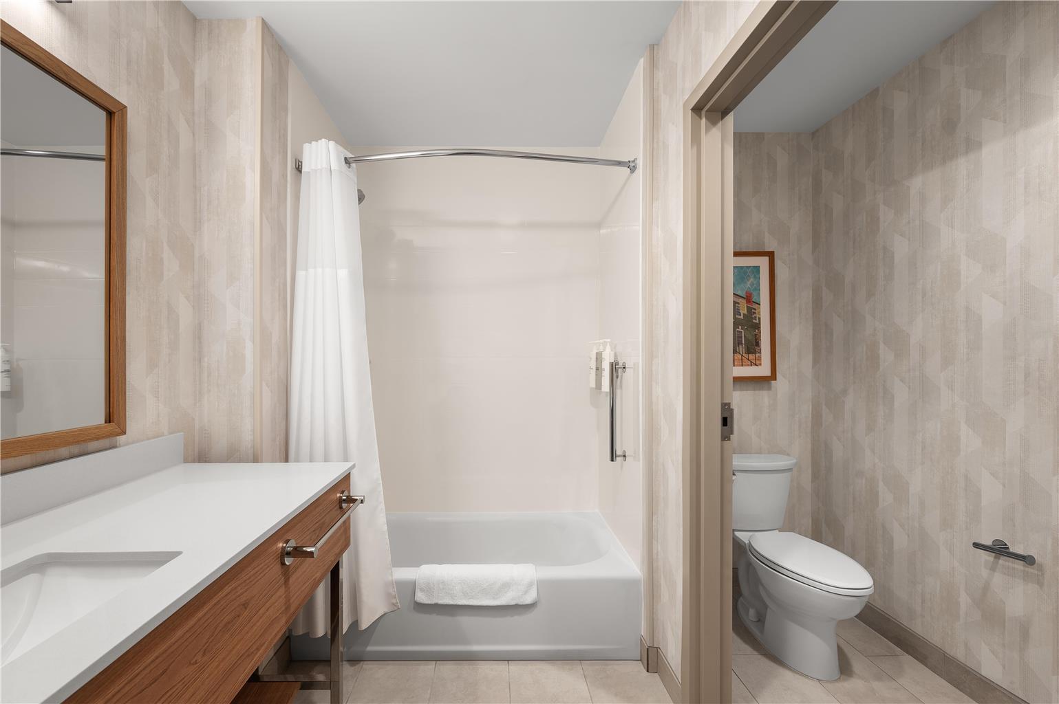 Hampton Inn and Suites by Hilton Port Clinton Catawba Island Image