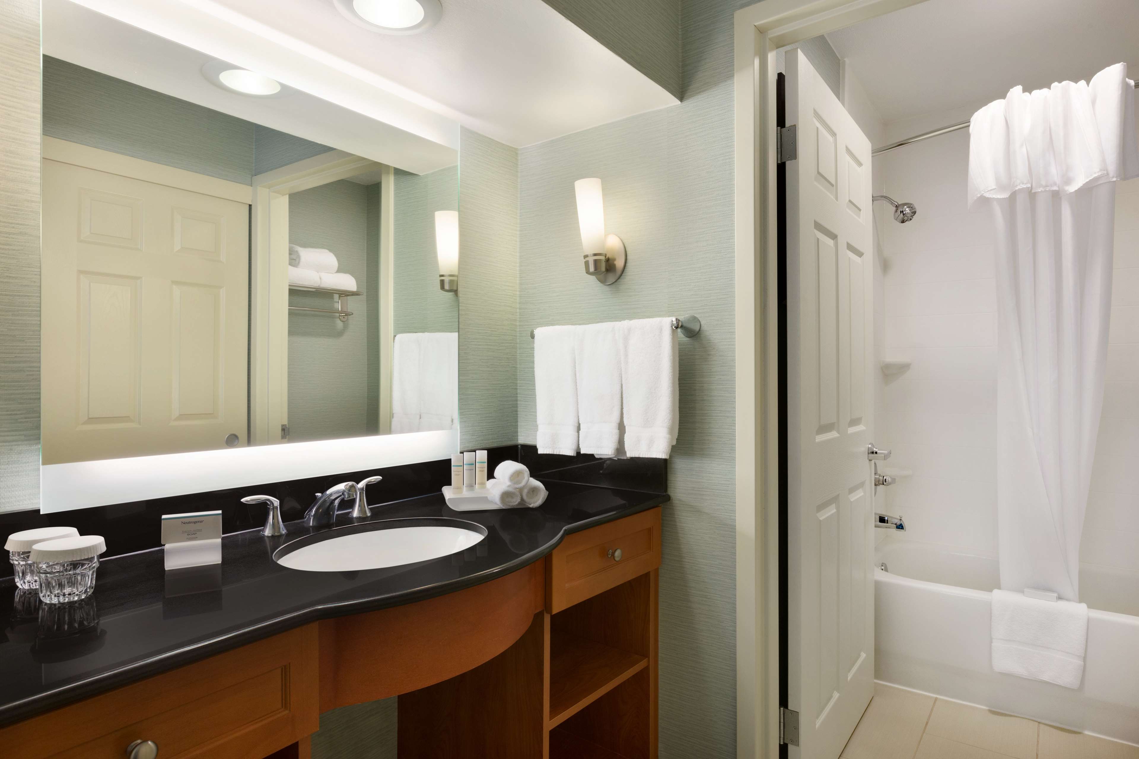 Homewood Suites by Hilton Houston-Westchase Photo