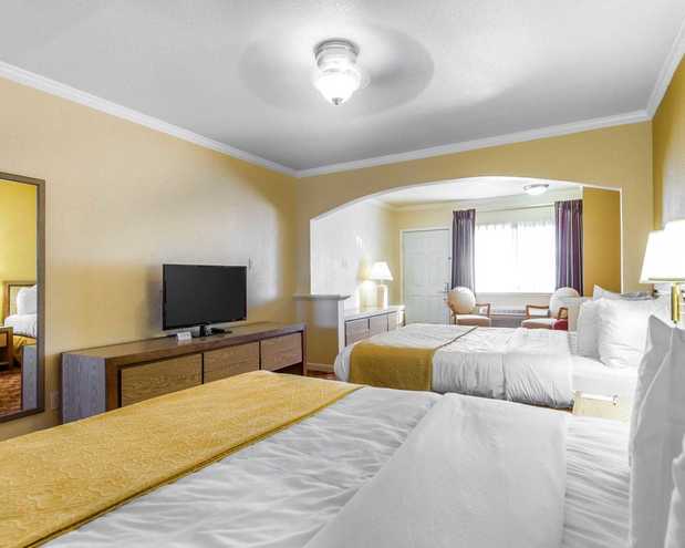 Images Quality Inn