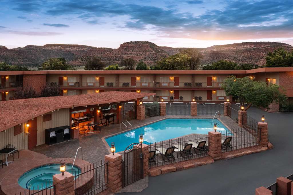 Best Western Red Hills Image