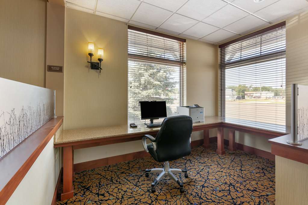 Best Western Golden Prairie Inn & Suites Image