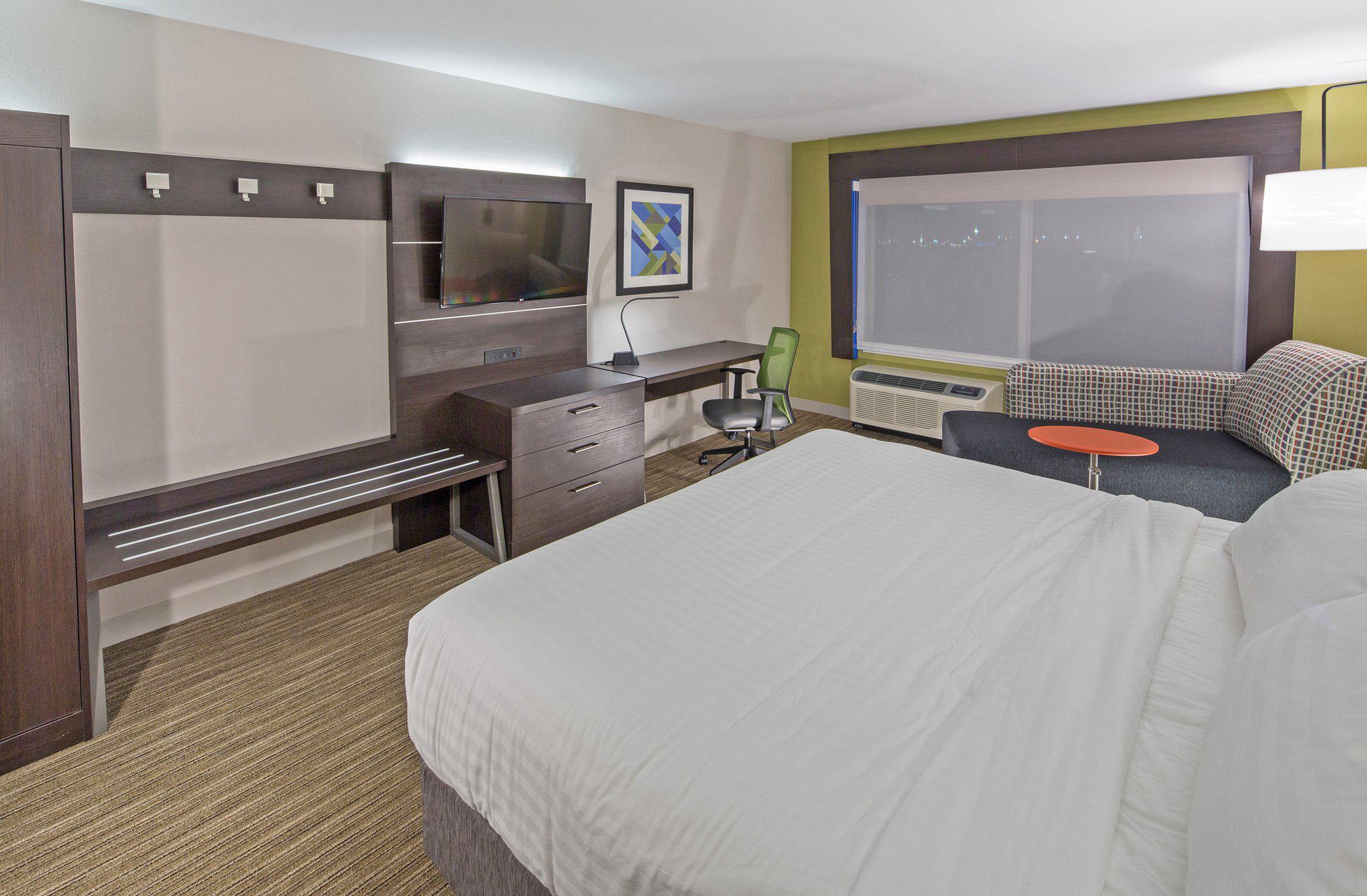 Holiday Inn Express & Suites Indianapolis NW - Zionsville Photo