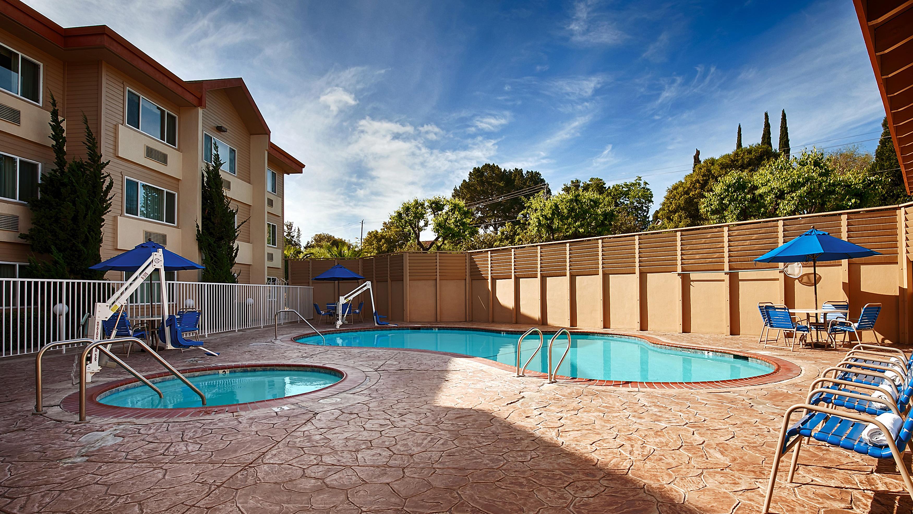 Best Western Inn & Suites At Discovery Kingdom Image