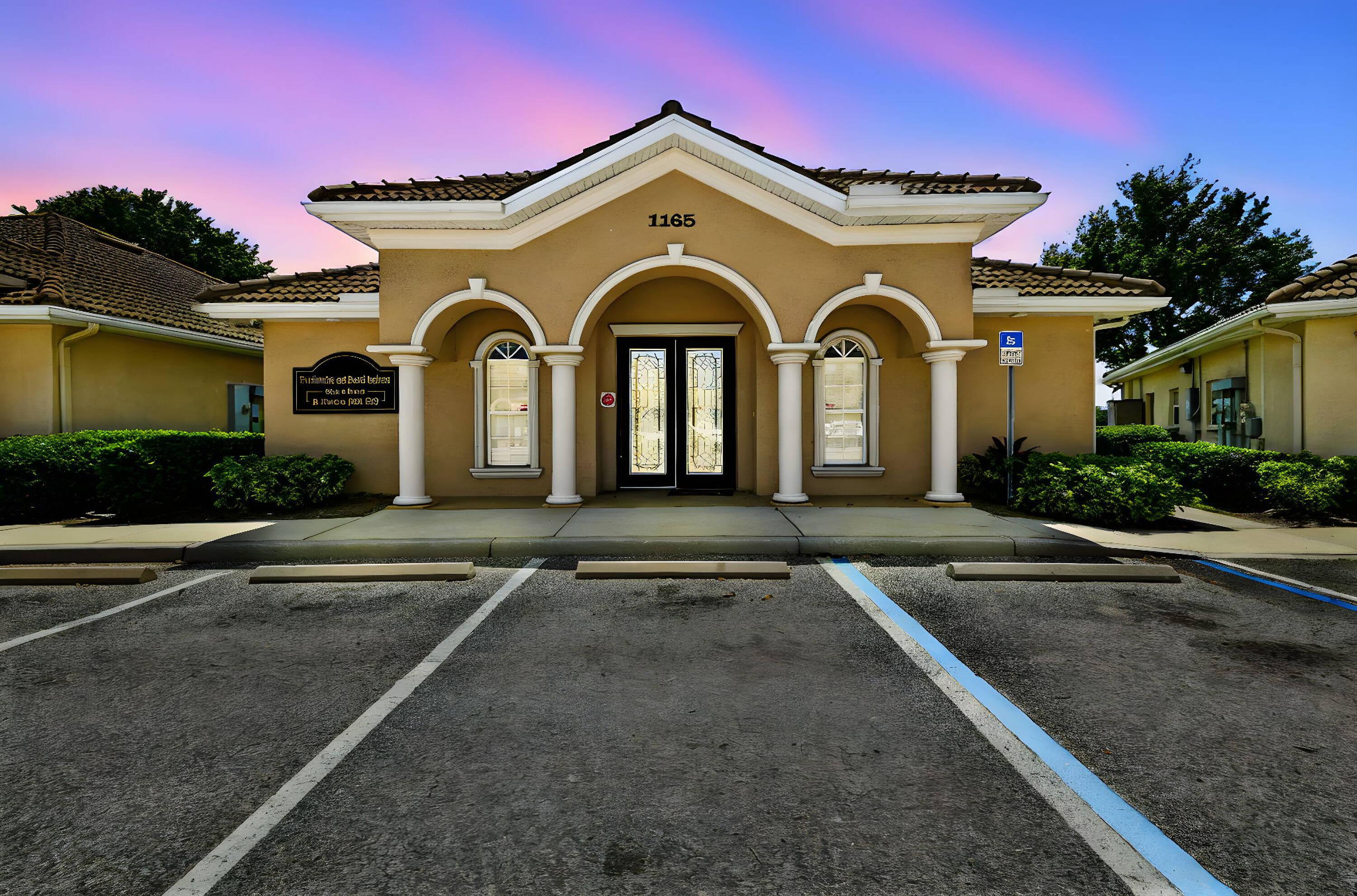 Brandon Lakes Periodontics & Dental Implants Image