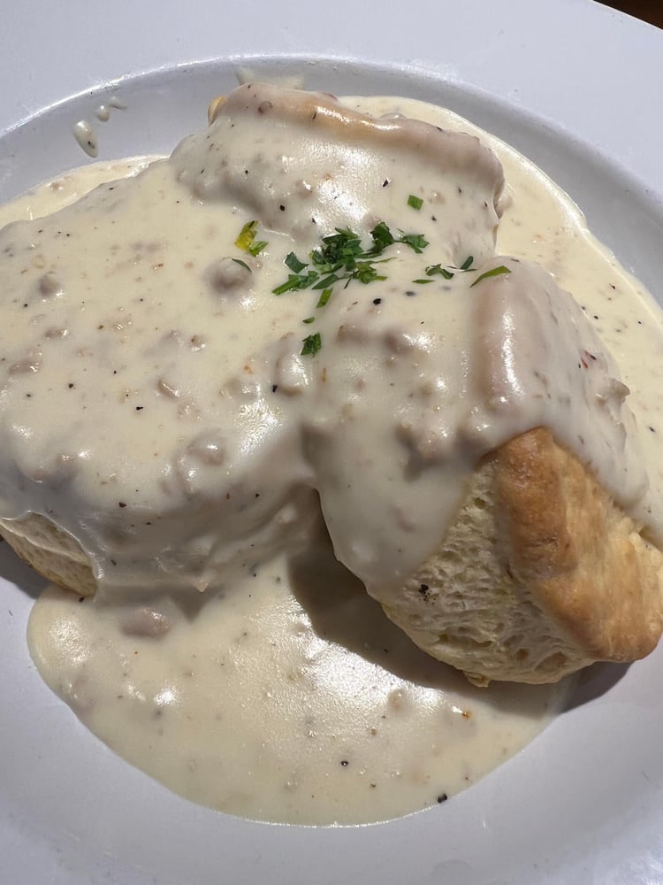 BISCUITS & GRAVY
