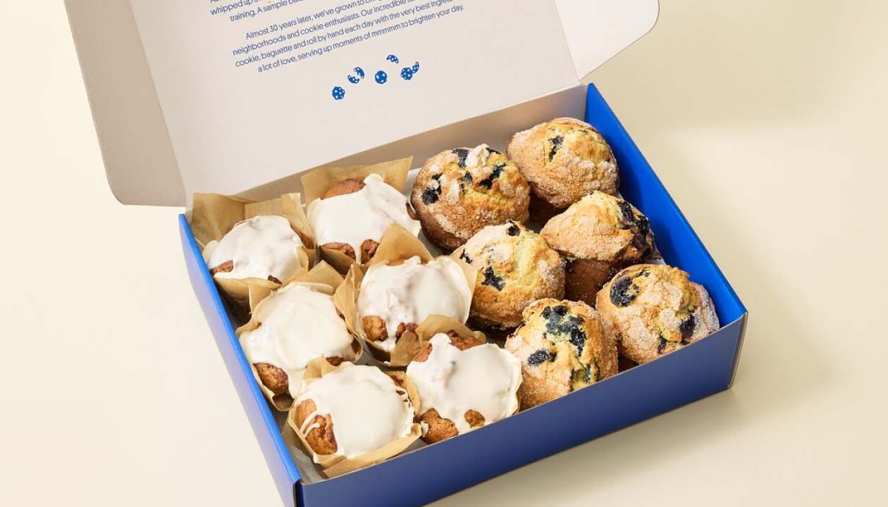 Chef Bae x Levain Cinnamon Roll & Blueberry Muffin Box