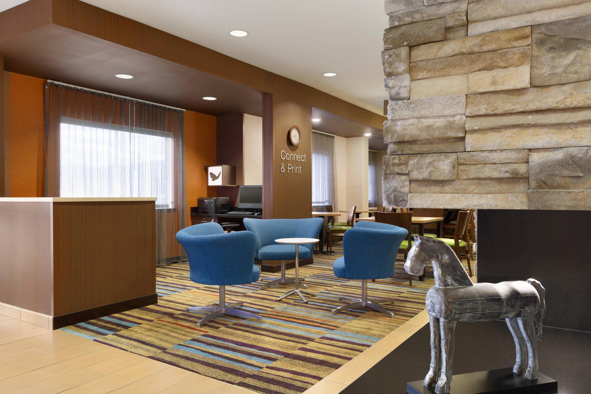 Fairfield Inn & Suites by Marriott Colorado Springs Air Force Academy Photo