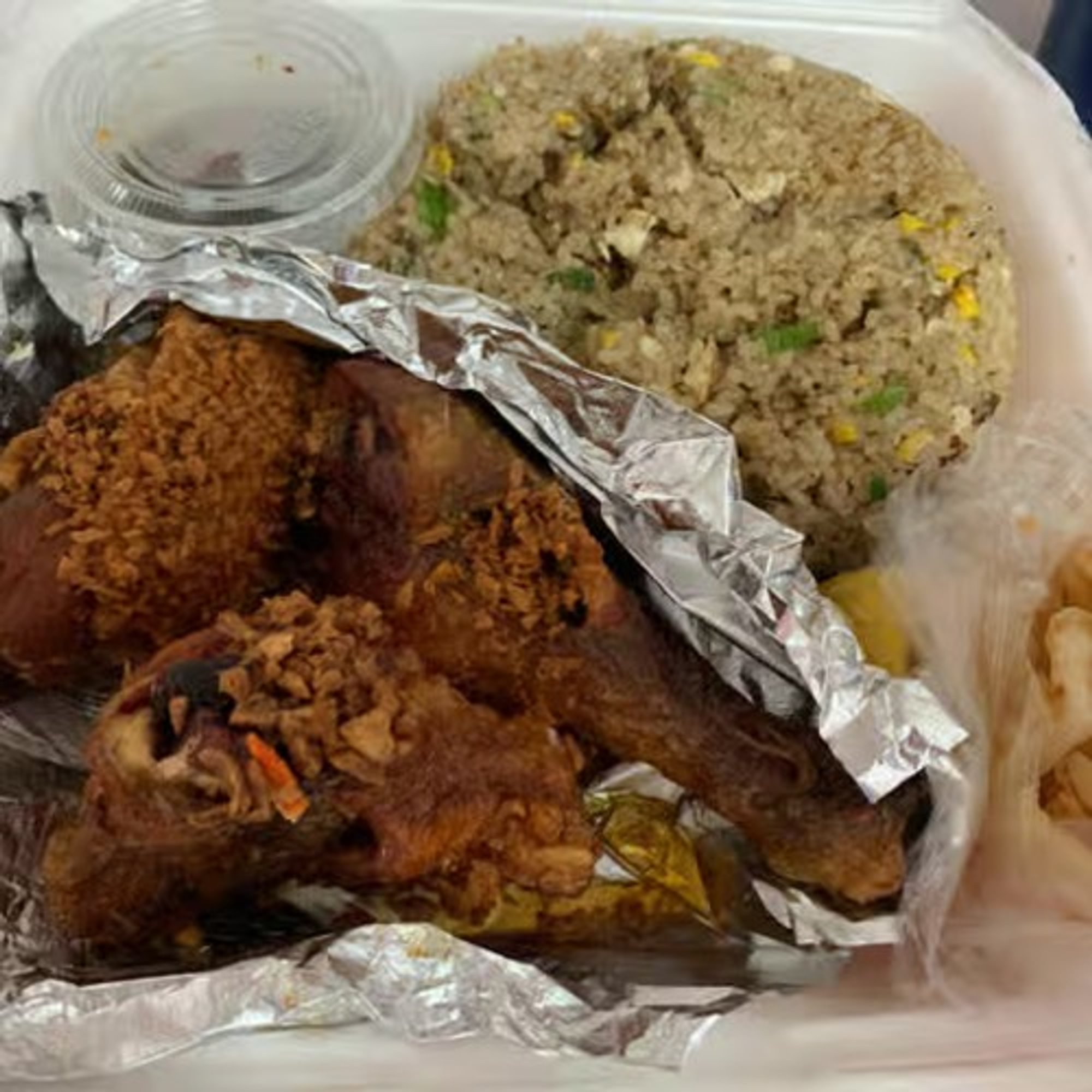 F10- Fried Rice with Fried Chicken Leg in Garlic Fish Sauce