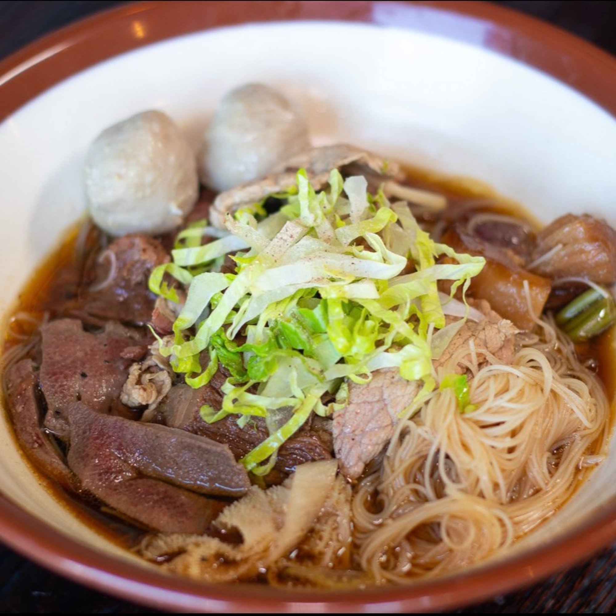 Wat Dong Moon Lek Beef Noodles