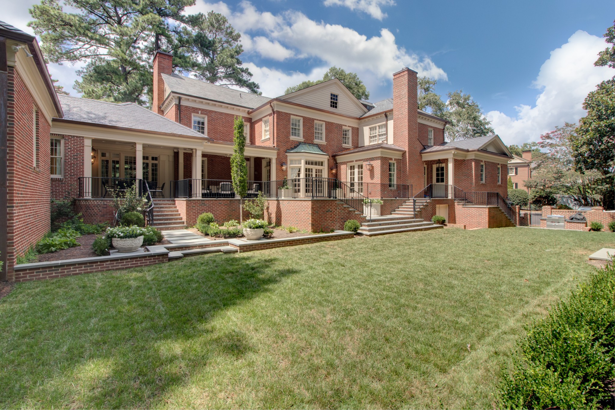 Neuhoff & Beverly Custom Builders Image