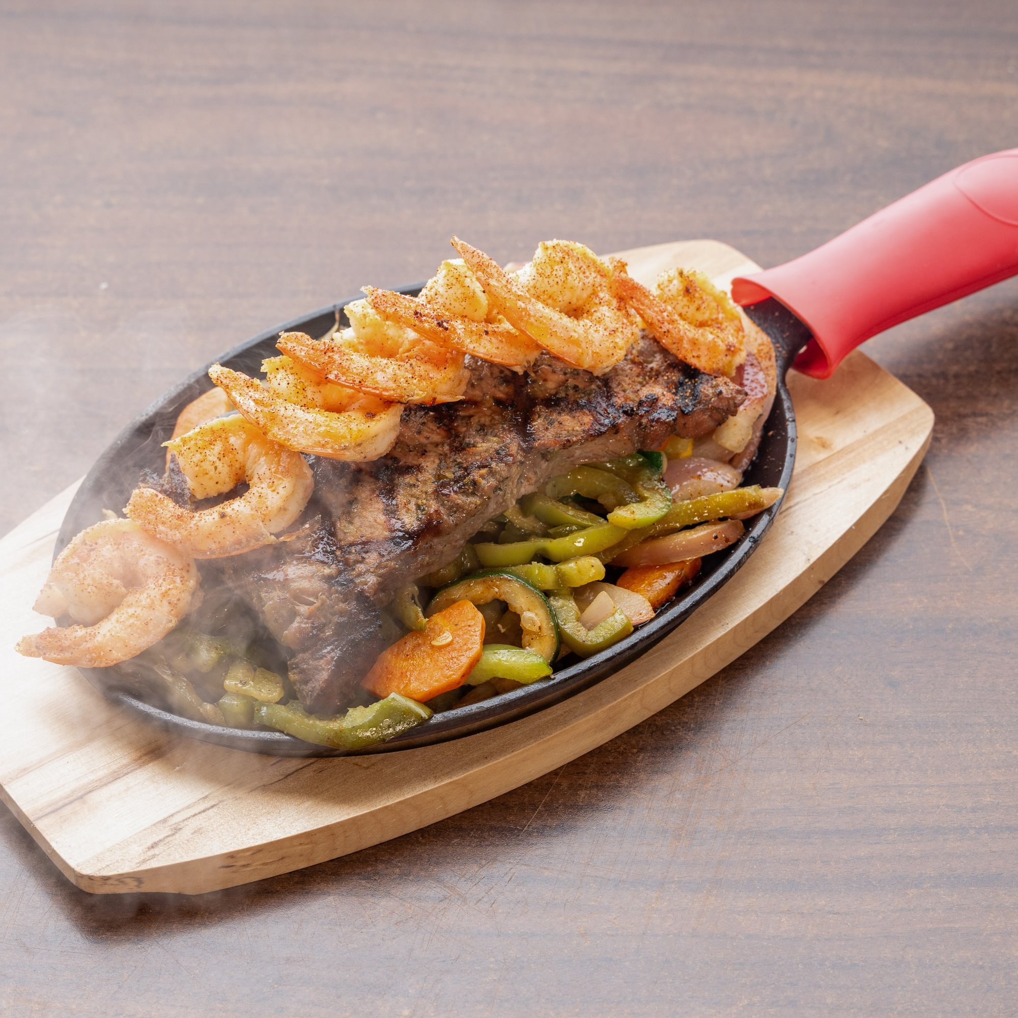 Rib Eye Steak & Camarones