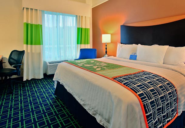 Images Fairfield Inn & Suites by Marriott Harrisburg West