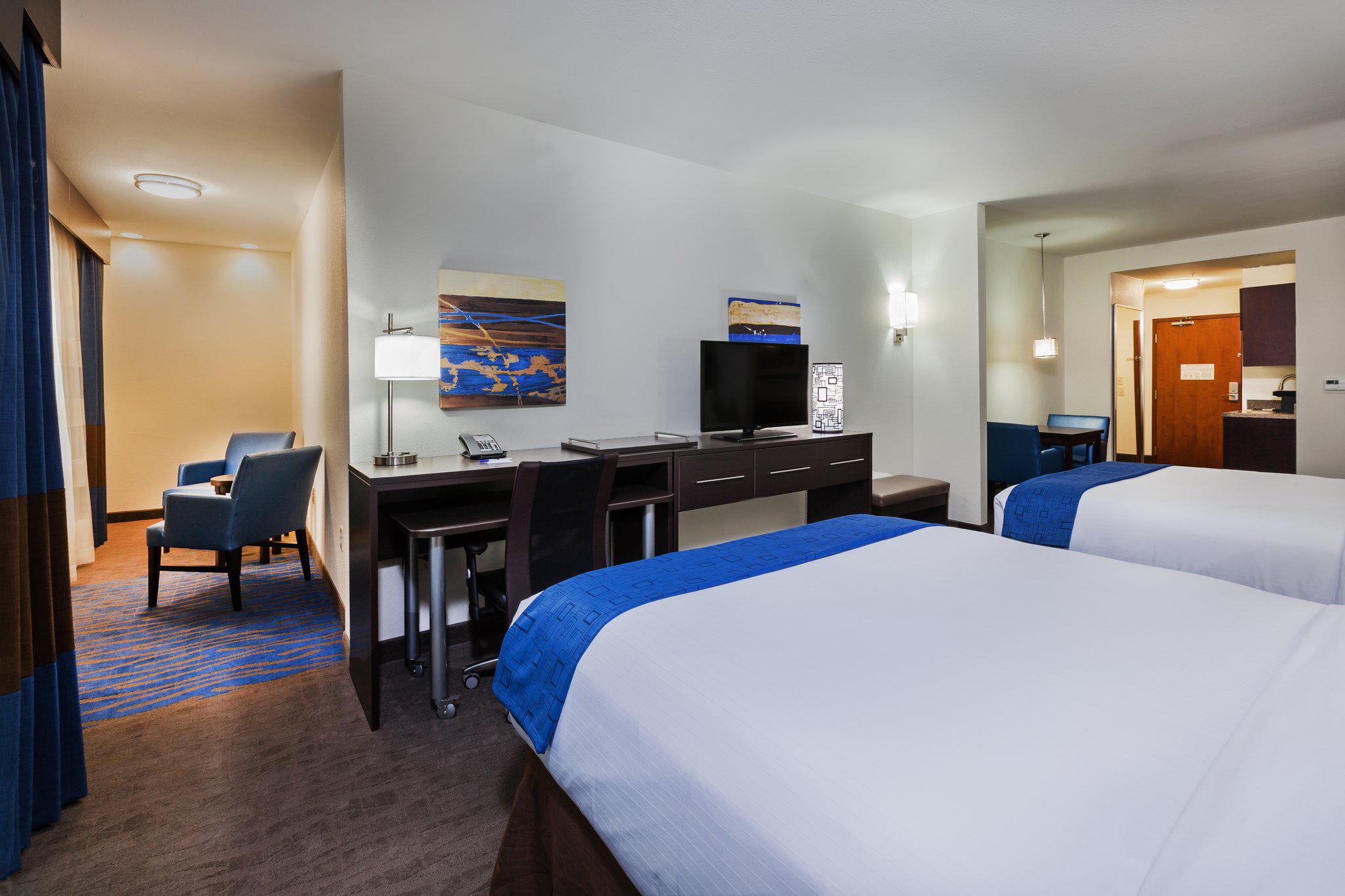 Holiday Inn Express & Suites Glenpool-Tulsa South Photo