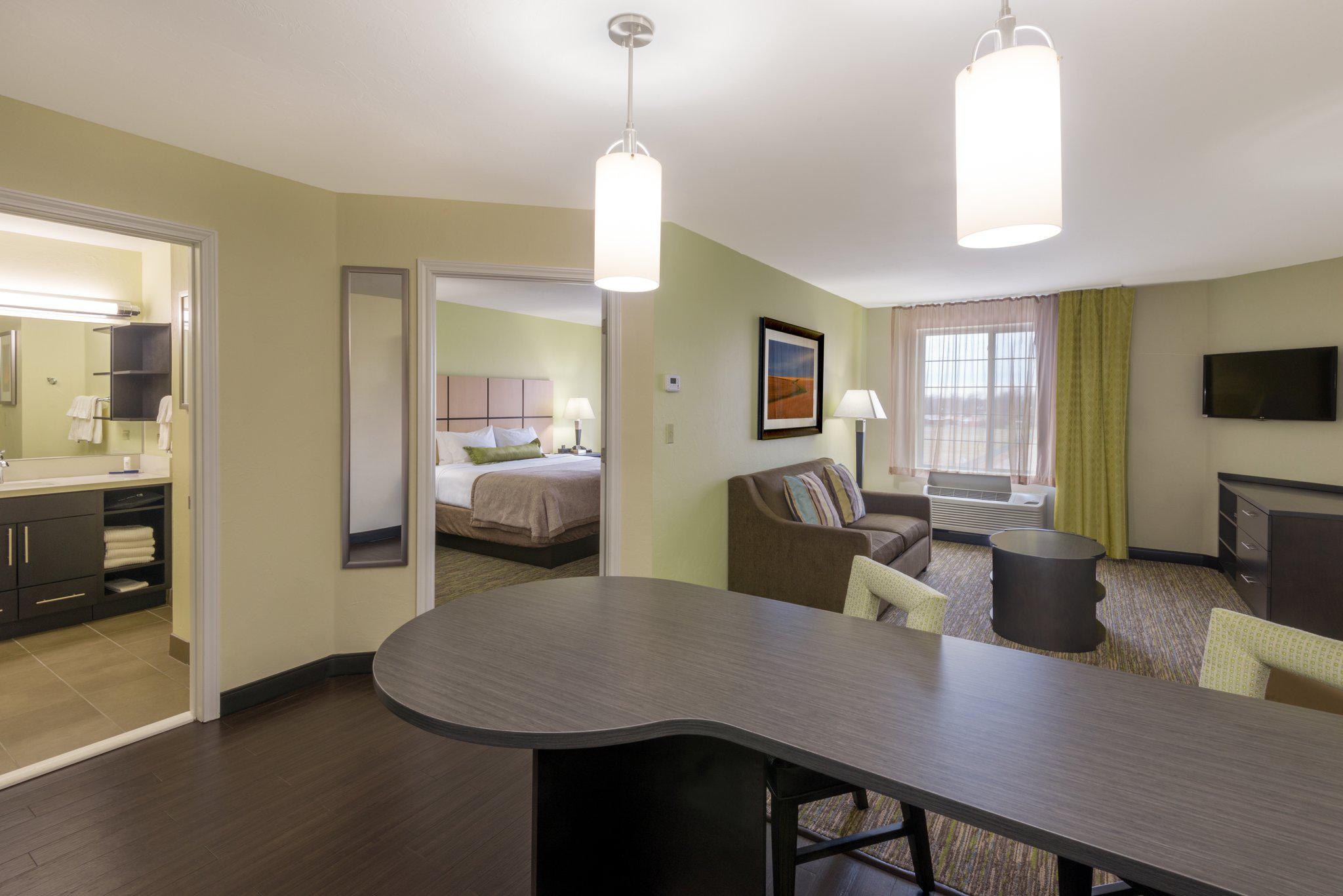 Candlewood Suites Midwest City Photo