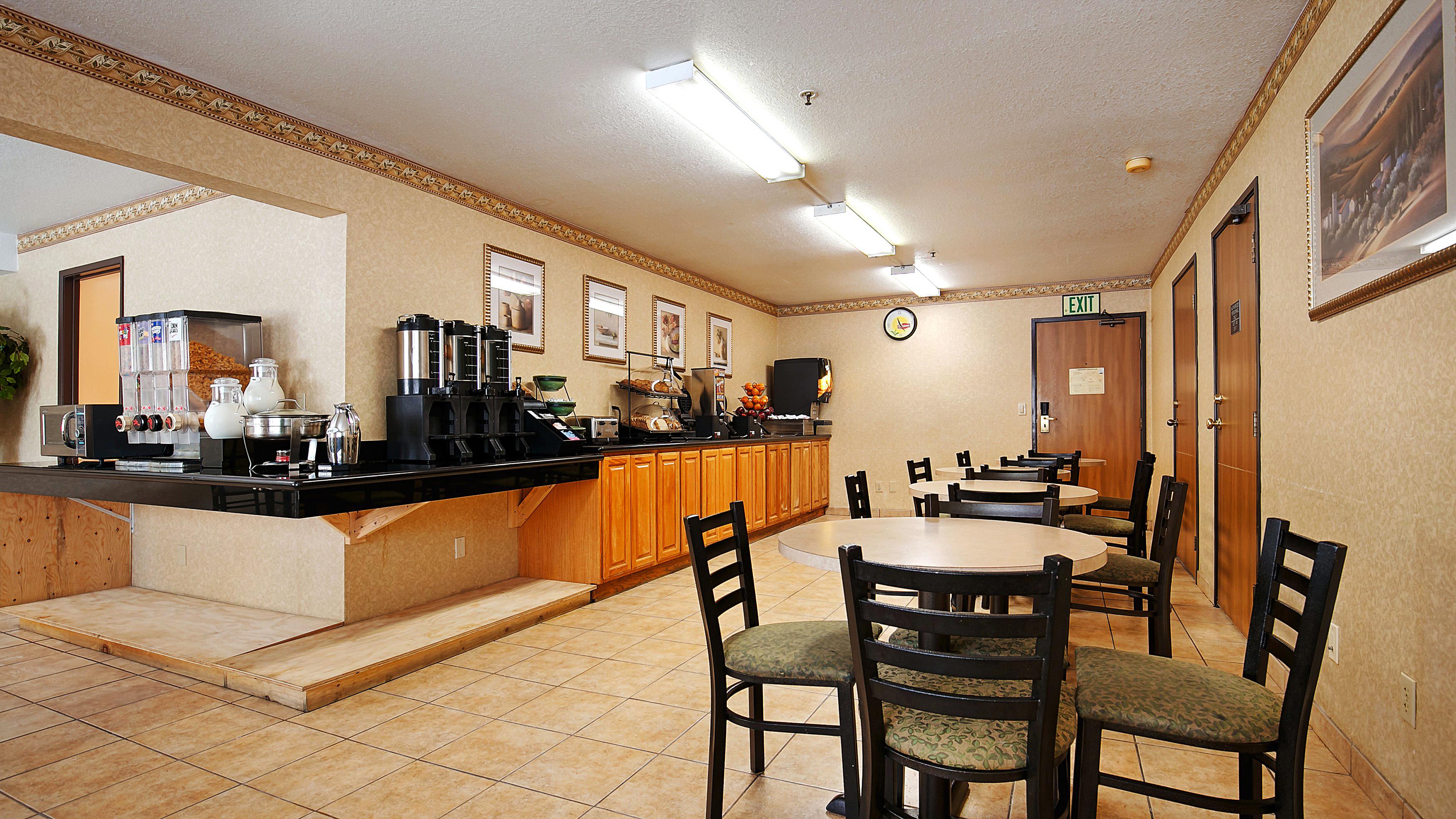 Best Western Inn & Suites At Discovery Kingdom Image