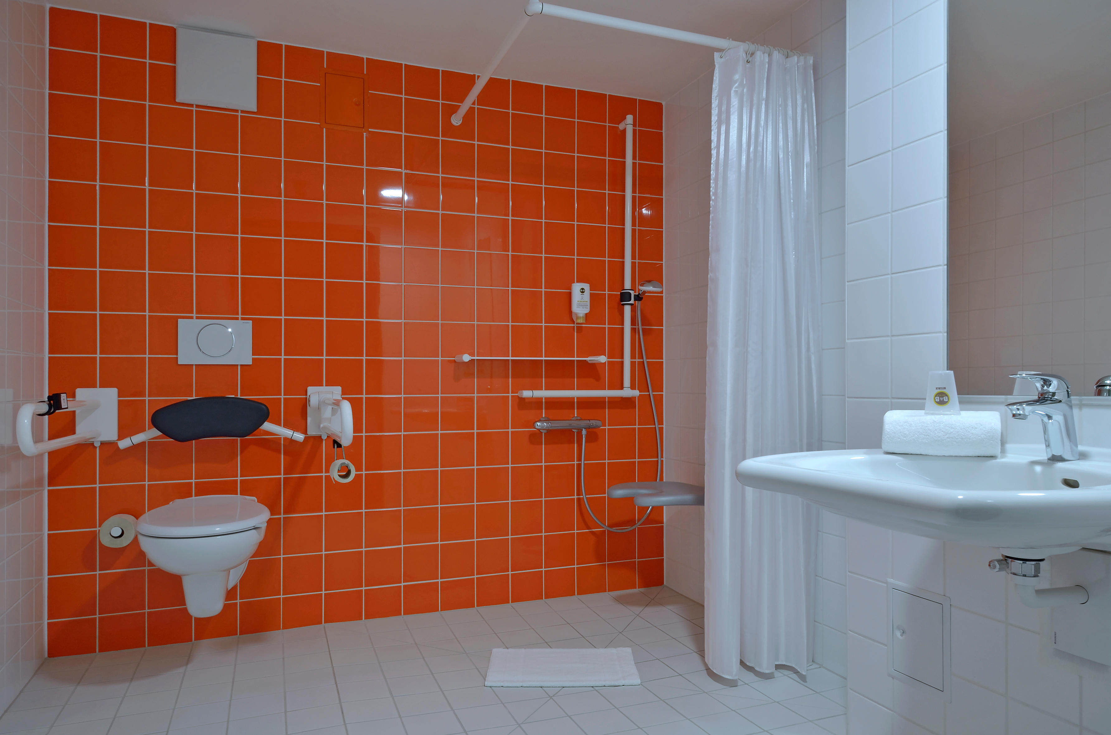 Bilder B&B Hotel Stuttgart-Zuffenhausen