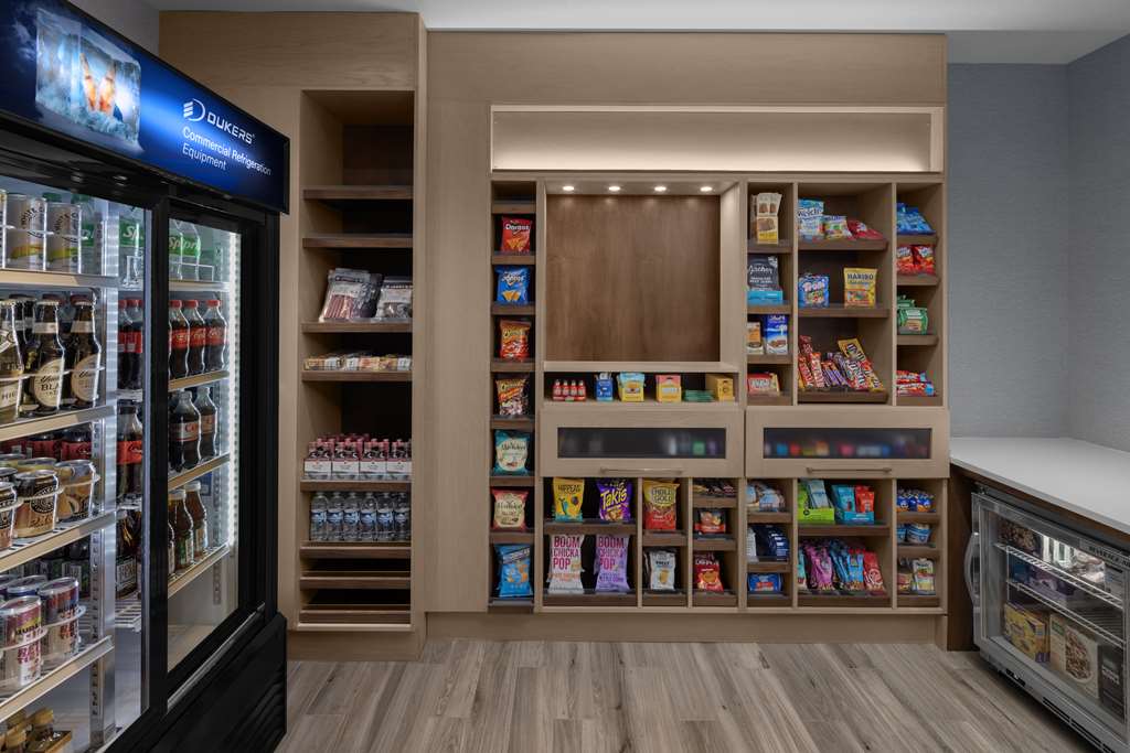 Hampton Inn Cleveland-Downtown Image