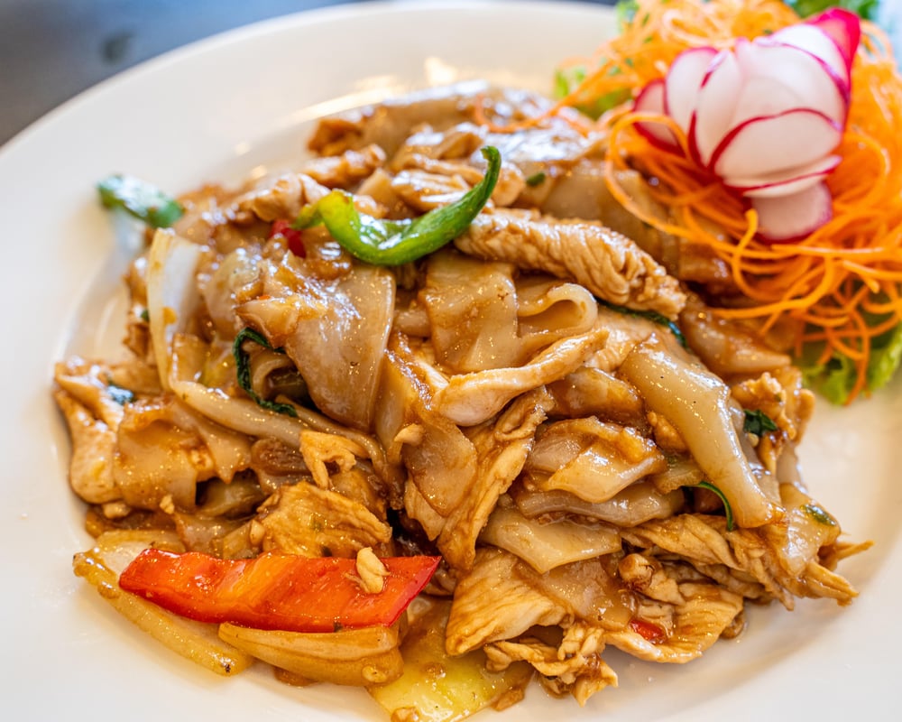 Drunken Noodles served with 1 Crispy Veg Roll