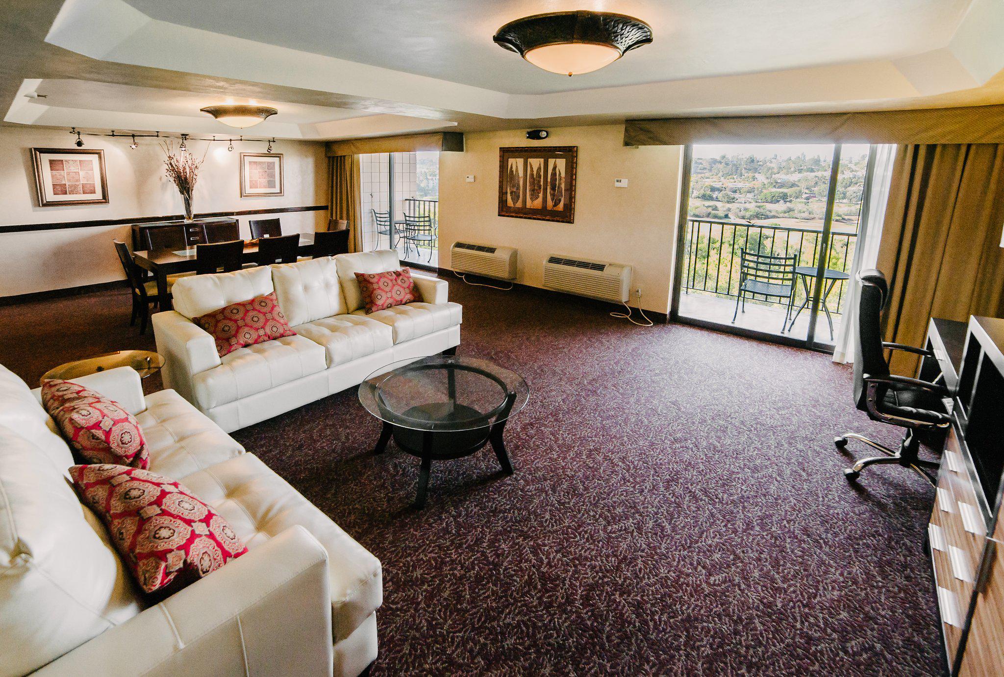 Crowne Plaza San Diego - Mission Valley Photo