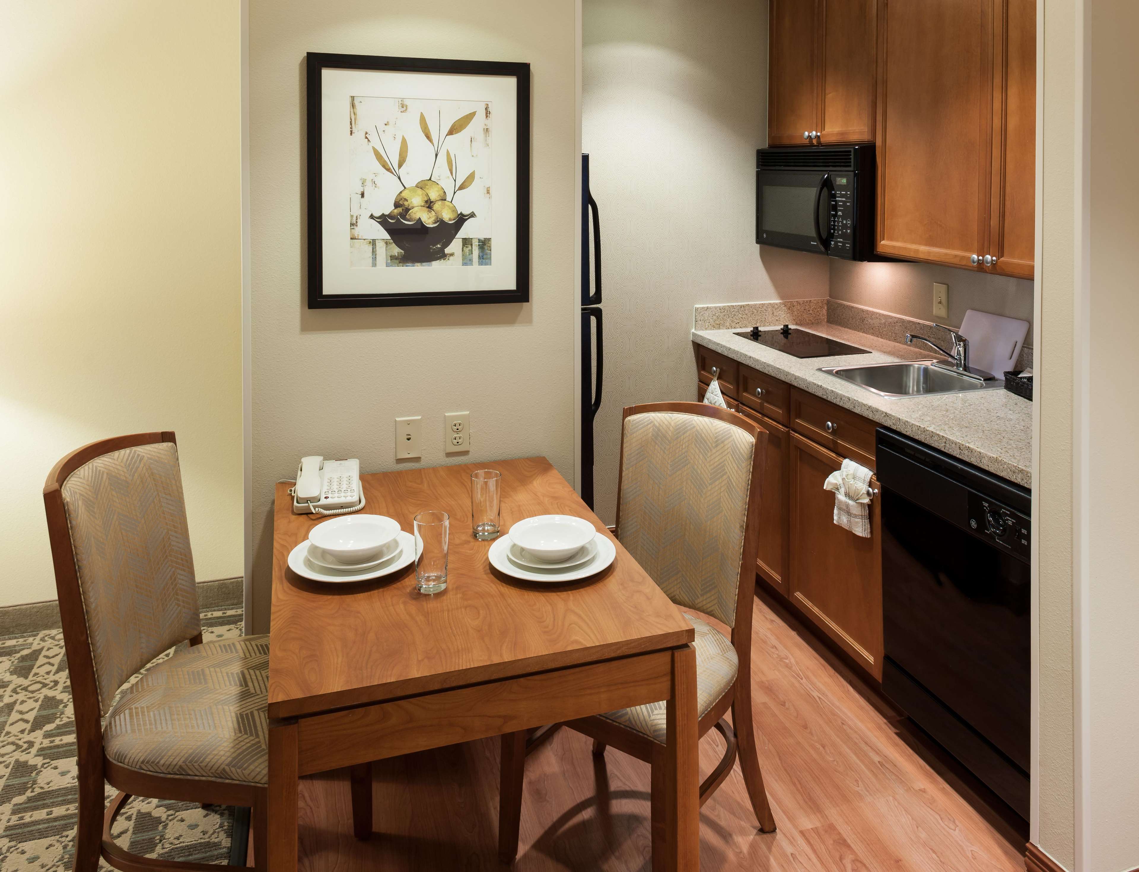 Homewood Suites by Hilton Irving-DFW Airport Photo