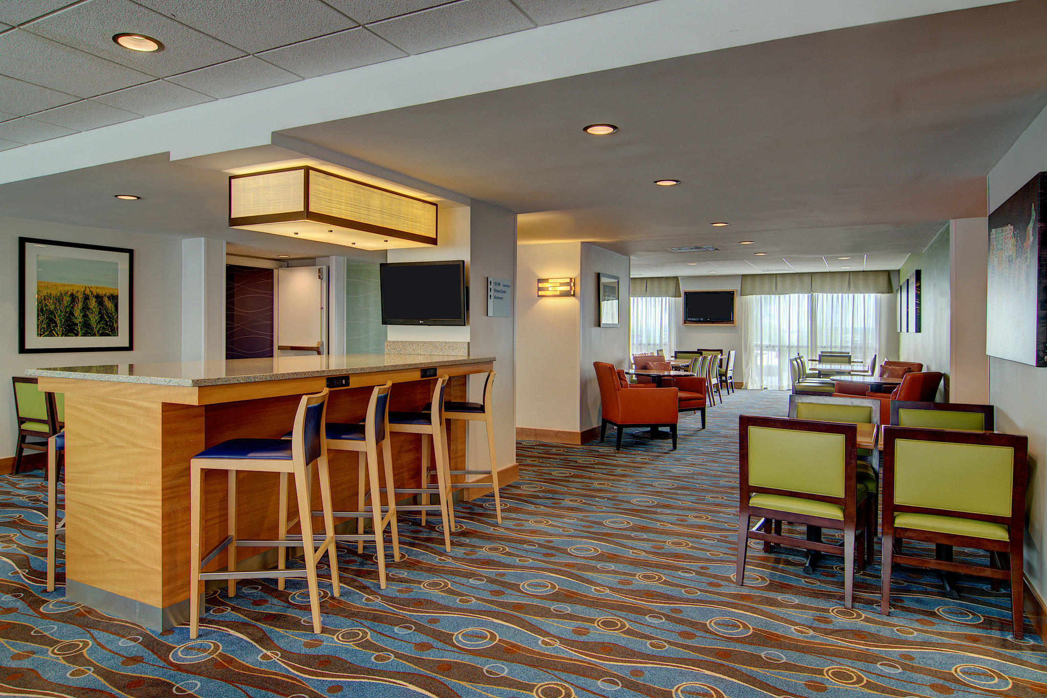 Holiday Inn Express & Suites Germantown - Gaithersburg Photo