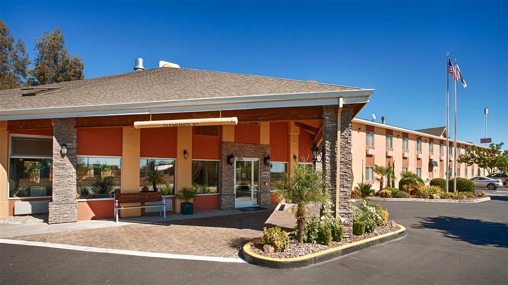 Best Western Plus Corning Inn Image