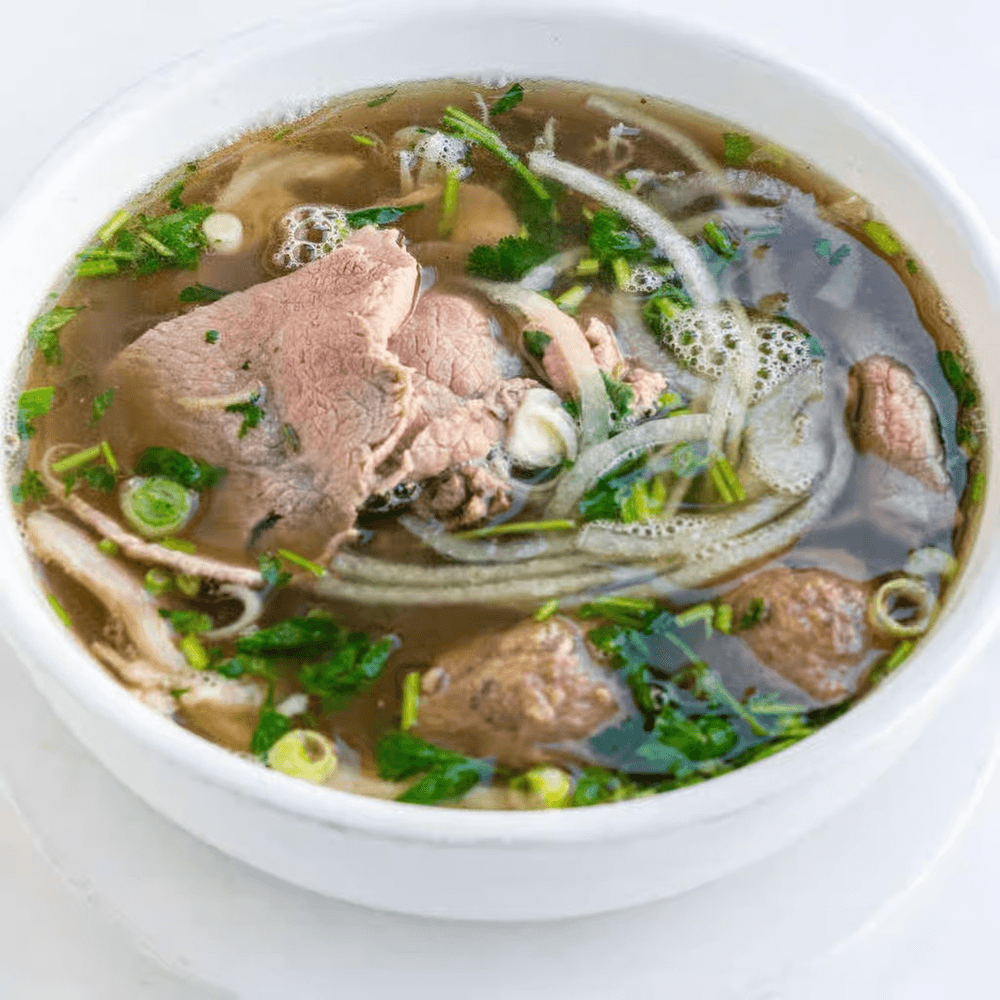 Phở Đặc Biệt Noodle Soup