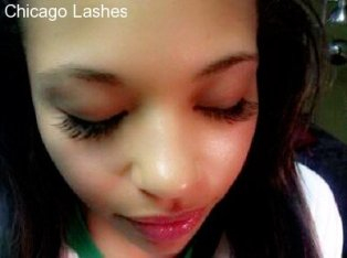 Vanhi Nails Salon Eyelash Extensions Image