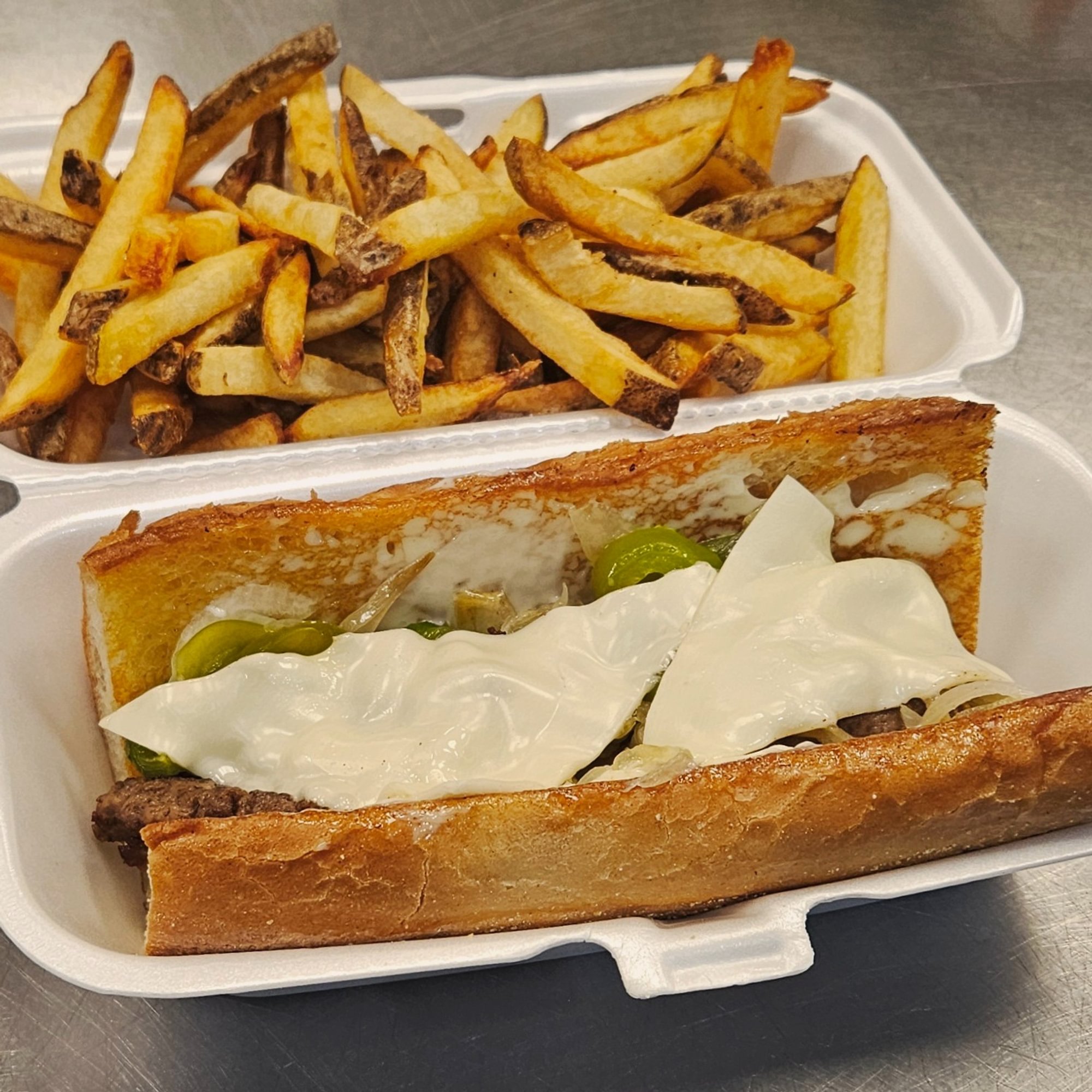 “Philly” Cheeseburger w/FF